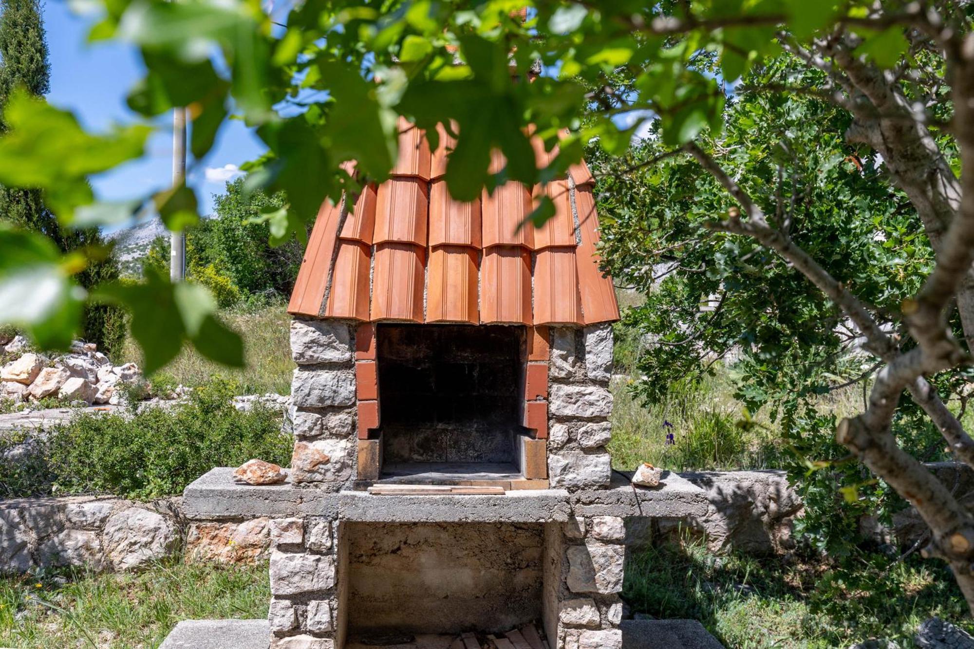 Beachfront House Nada - Happy Rentals Karlobag Zewnętrze zdjęcie
