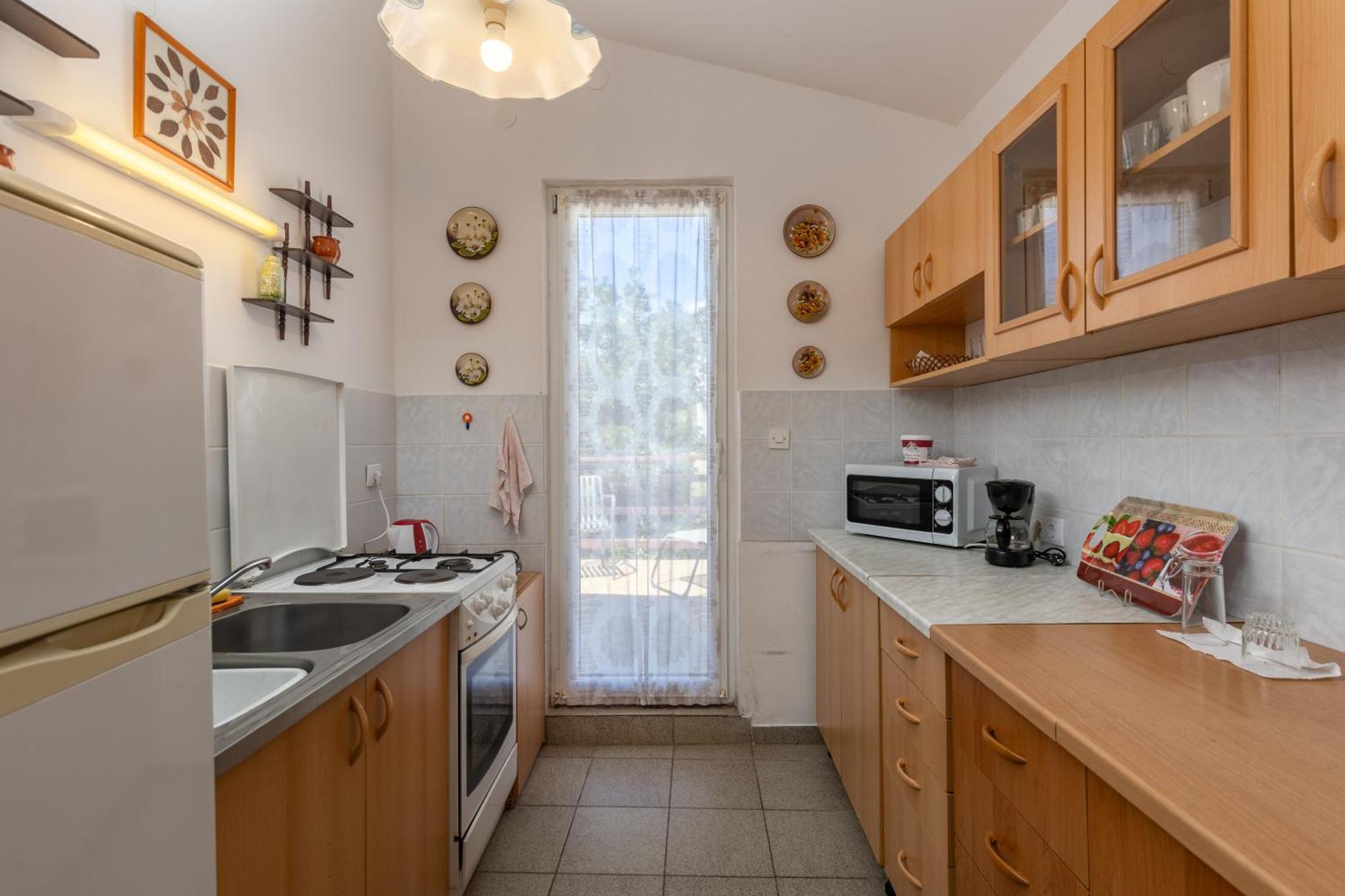 Beachfront House Nada - Happy Rentals Karlobag Zewnętrze zdjęcie