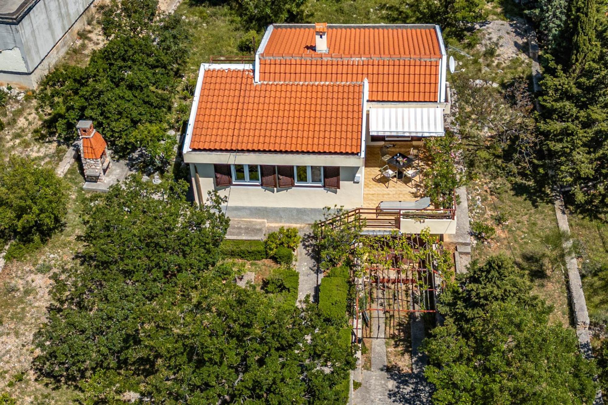 Beachfront House Nada - Happy Rentals Karlobag Zewnętrze zdjęcie